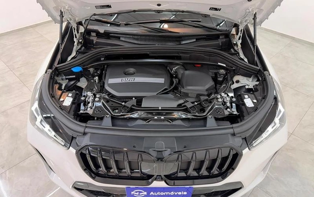imagem-https://www.socarrao.com.br/sc-vehicle-images-prod/2275058/1789662719188-8209773_16_B_1006863aa7.jpeg