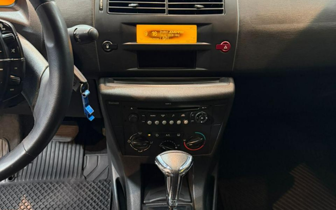 imagem-https://www.socarrao.com.br/sc-vehicle-images-prod/2275276/1782236870805-OC5qcGVn.jpeg