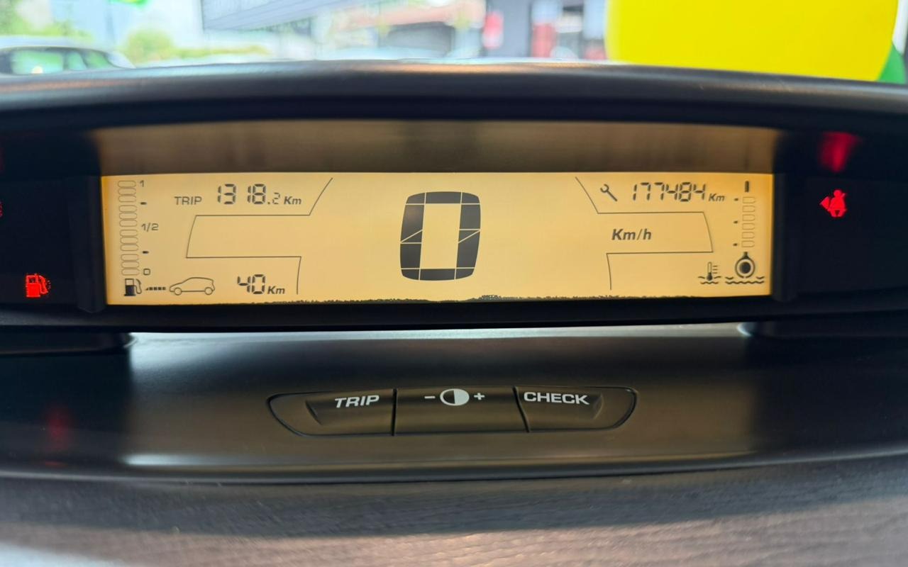 imagem-https://www.socarrao.com.br/sc-vehicle-images-prod/2275276/1782236870865-OS5qcGVn.jpeg