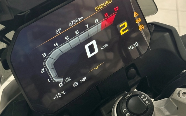 imagem-https://www.socarrao.com.br/sc-vehicle-images-prod/2275318/1786818287126-gb-c6a5b61.jpeg