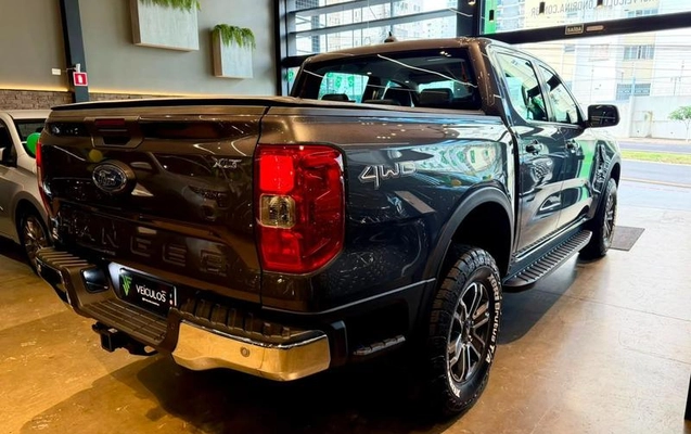imagem-https://www.socarrao.com.br/sc-vehicle-images-prod/2275577/1787084150894-8214118_2_B_a1dd9a58a0.jpeg