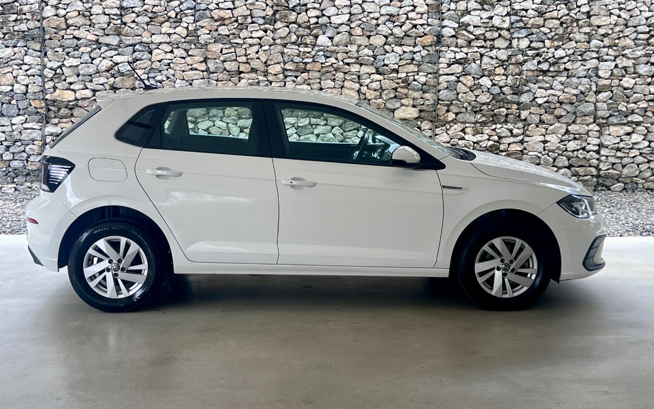 imagem-https://www.socarrao.com.br/sc-vehicle-images-prod/2275887/1782240336443-SU1HXzAwNTQuanBn.jpg