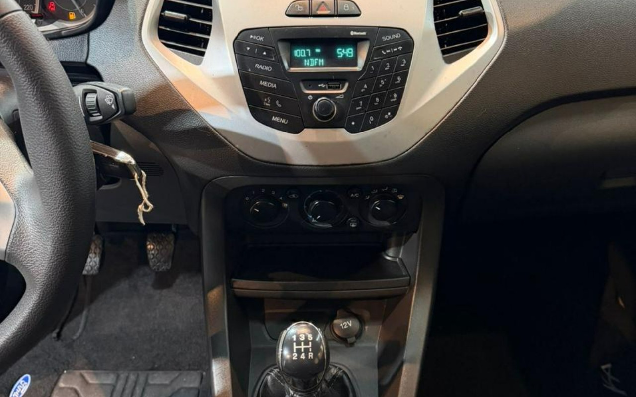 imagem-https://www.socarrao.com.br/sc-vehicle-images-prod/2275923/1782240569645-OC5qcGVn.jpeg
