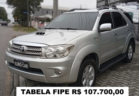 Toyota Hilux SW4 2009 Prata — foto 1 de 3