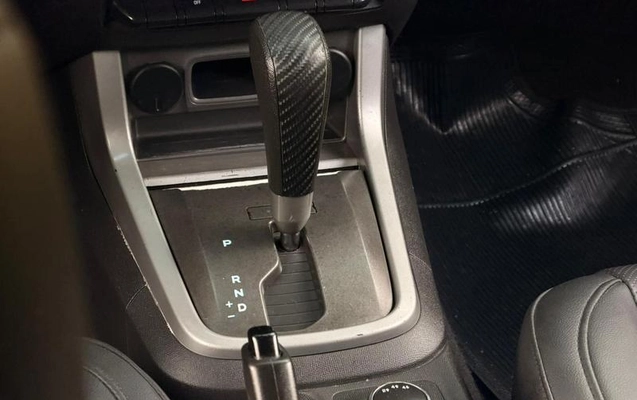 imagem-https://www.socarrao.com.br/sc-vehicle-images-prod/2276060/1785858156889-8188729_8_B_6af1ffe18a.jpeg