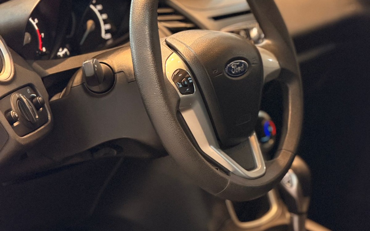 imagem-https://www.socarrao.com.br/sc-vehicle-images-prod/2276216/1782242191576-V2hhdHNBcHAgSW1hZ2UgMjAyNi0wNi0yMyBhdCAxNC4xOS4zNy5qcGVn.jpeg