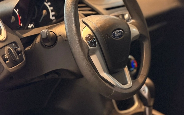 imagem-https://www.socarrao.com.br/sc-vehicle-images-prod/2276216/1782242191576-V2hhdHNBcHAgSW1hZ2UgMjAyNi0wNi0yMyBhdCAxNC4xOS4zNy5qcGVn.jpeg