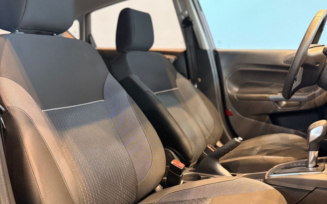 imagem-https://www.socarrao.com.br/sc-vehicle-images-prod/2276216/1782242191871-V2hhdHNBcHAgSW1hZ2UgMjAyNi0wNi0yMyBhdCAxNC4xOS4zNS5qcGVn.jpeg