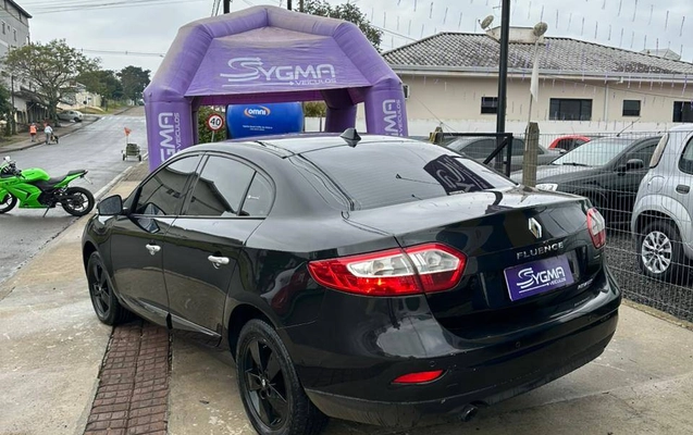 imagem-https://www.socarrao.com.br/sc-vehicle-images-prod/2276324/1787165755594-294a8f27f8054c5cbb5f836967438144_1781537326549.jpg
