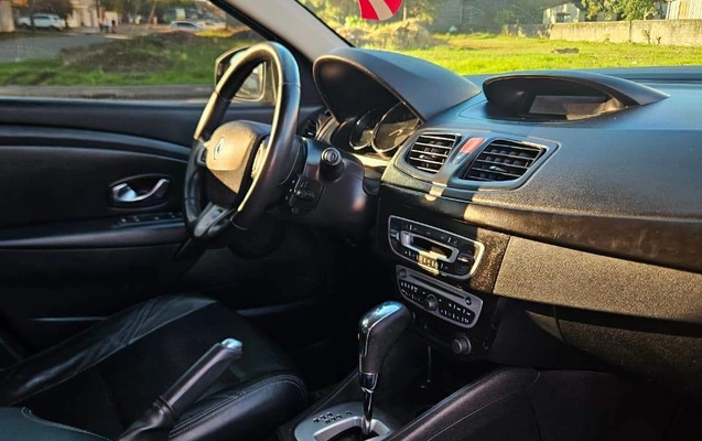 imagem-https://www.socarrao.com.br/sc-vehicle-images-prod/2276324/1787165755598-a6d3026952b74c29b9022eb8dc56ac69_1781537326576.jpg