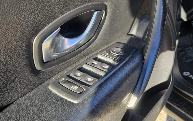 imagem-https://www.socarrao.com.br/sc-vehicle-images-prod/2276324/1787165755600-36a36ca2bd574429a5a789aae2b2c827_1781537326586.jpg