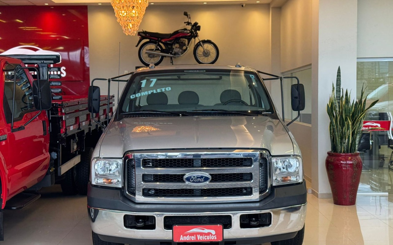 imagem-https://www.socarrao.com.br/sc-vehicle-images-prod/2276371/1782243011505-Ny5qcGVn.jpeg