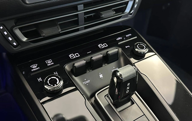 imagem-https://www.socarrao.com.br/sc-vehicle-images-prod/2276582/1787092760055-f65db056d1bb4de9ba8a9e1a8cd72076_1782243999672.jpg