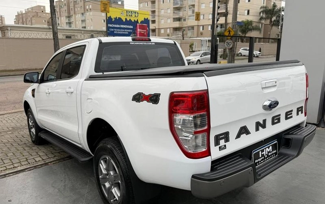 imagem-https://www.socarrao.com.br/sc-vehicle-images-prod/2276772/1784226619989-8215011_4_B_15ef928d84.jpeg