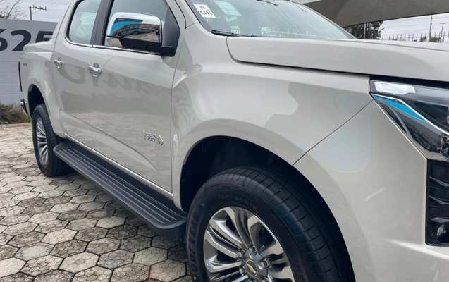 imagem-https://www.socarrao.com.br/sc-vehicle-images-prod/2276825/1782245522164-QzdEOTAxMTYtODM4RS00QzQ2LUE5MDgtQzY3NDlGODY3NkI4LmpwZWc.jpeg
