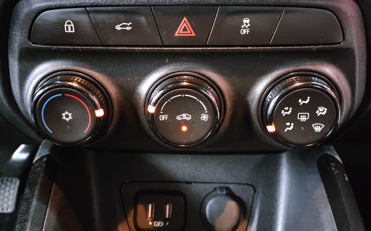 imagem-https://www.socarrao.com.br/sc-vehicle-images-prod/2276863/1782245636800-V2hhdHNBcHAgSW1hZ2UgMjAyNi0wNi0yMyBhdCAxNi4yNC4wMCAoMSkuanBlZw.jpeg