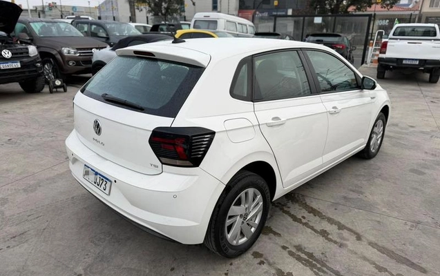 imagem-https://www.socarrao.com.br/sc-vehicle-images-prod/2276982/1782246205000-8103056_3_B_a2b450426f.jpeg