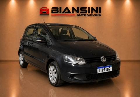 Volkswagen Fox 2012 Cinza — foto 1 de 3