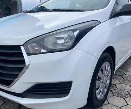 Hyundai HB20 2018 Branco — foto 1 de 3