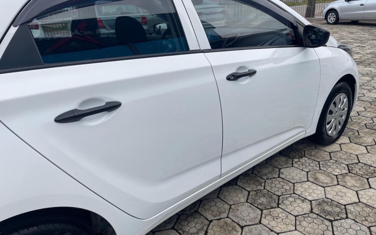 Hyundai HB20 Comf. C.plus C.style 1.0 Flex 12V - foto 3