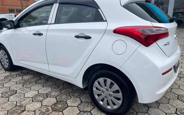 imagem-https://www.socarrao.com.br/sc-vehicle-images-prod/2277216/1782247341175-QUJEQjhDNkMtRDk2Ny00RTM0LTk3RUMtMzJDODM0OUYzNzNFLmpwZWc.jpeg