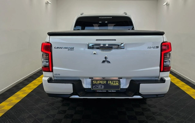 imagem-https://www.socarrao.com.br/sc-vehicle-images-prod/2277217/1782247340806-a5b0f3139e4840a1be30615979d46fa0_1782247110943.jpg