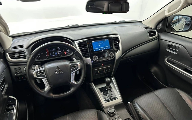 imagem-https://www.socarrao.com.br/sc-vehicle-images-prod/2277217/1782247340813-404ea48182c74d4ea7aeaafb72a71c7c_1782247110888.jpg