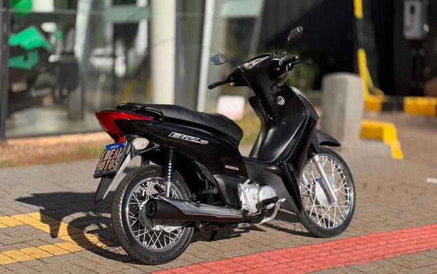 imagem-https://www.socarrao.com.br/sc-vehicle-images-prod/2277236/1782247426192-5bd5755522ad4a68986ee1cf9fb7f427_1782247352046.jpg