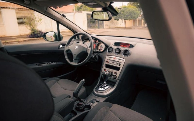 imagem-https://www.socarrao.com.br/sc-vehicle-images-prod/2277352/1782561513524-8171464_12_B_612f234991.jpeg