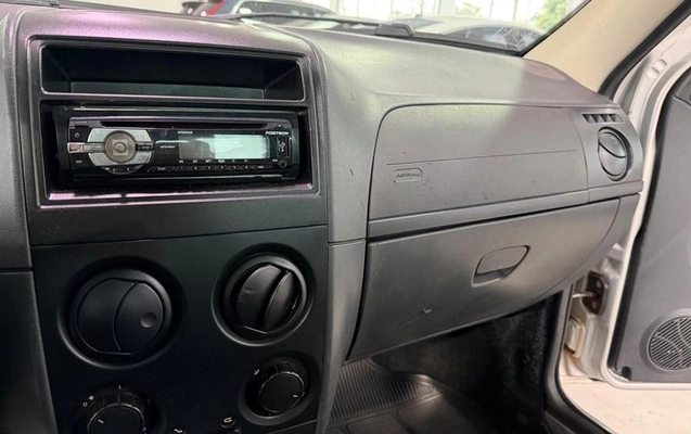 imagem-https://www.socarrao.com.br/sc-vehicle-images-prod/2277362/1787150935709-8206160_11_B_8b2797277a.jpeg
