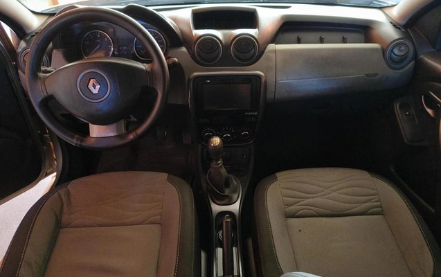 imagem-https://www.socarrao.com.br/sc-vehicle-images-prod/2277365/1787229768602-8215352_16_B_1090707a17.jpeg