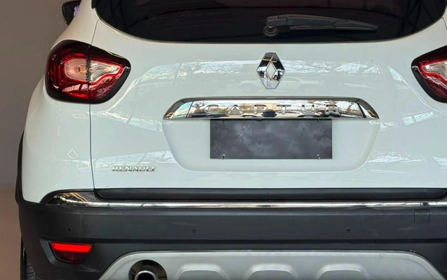 imagem-https://www.socarrao.com.br/sc-vehicle-images-prod/2277582/1789477650527-8199904_9_B_780e496339.jpeg