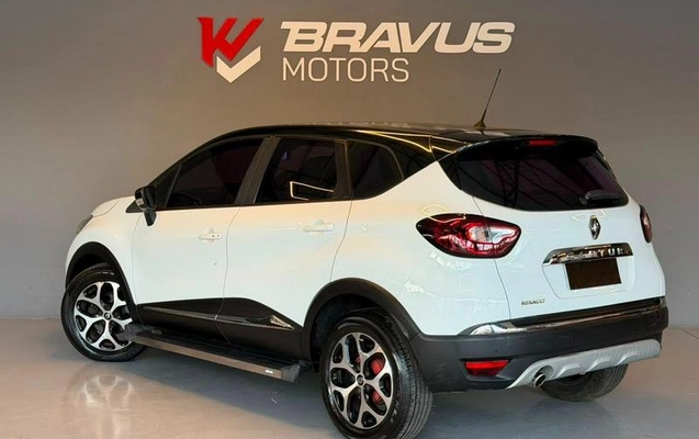 imagem-https://www.socarrao.com.br/sc-vehicle-images-prod/2277582/1789477650529-8199904_0_B_5d13faed63.jpeg
