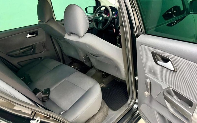 imagem-https://www.socarrao.com.br/sc-vehicle-images-prod/2277687/1782251157831-8215510_15_B_9844f67bbd.jpeg