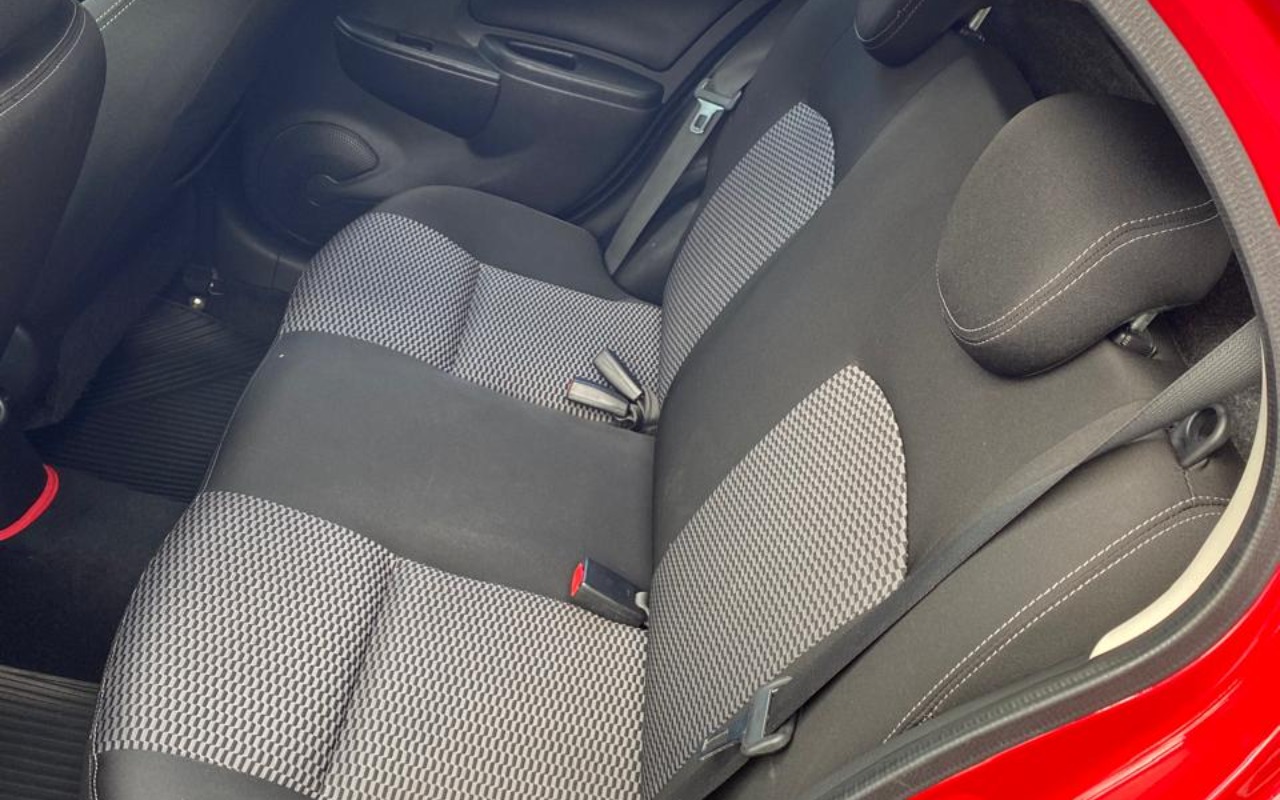 imagem-https://www.socarrao.com.br/sc-vehicle-images-prod/2279106/1782263210966-V2hhdHNBcHAgSW1hZ2UgMjAyNi0wNS0yOCBhdCAxNy4wMi40NiAoMykuanBlZw.jpeg