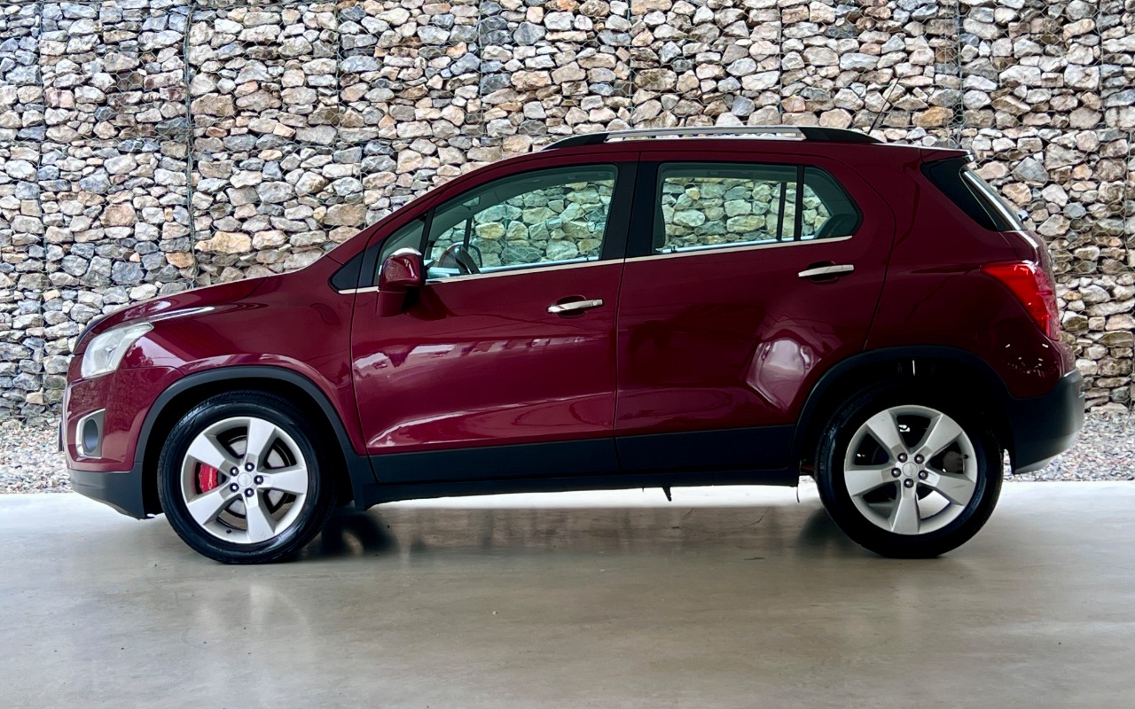 imagem-https://www.socarrao.com.br/sc-vehicle-images-prod/2279325/1782265489527-SU1HXzA0MjUuanBn.jpg