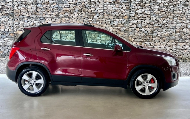 imagem-https://www.socarrao.com.br/sc-vehicle-images-prod/2279325/1782265490152-SU1HXzA0MzIuanBn.jpg