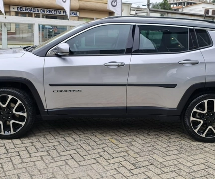 Jeep Compass 2020 Prata — foto 1 de 3