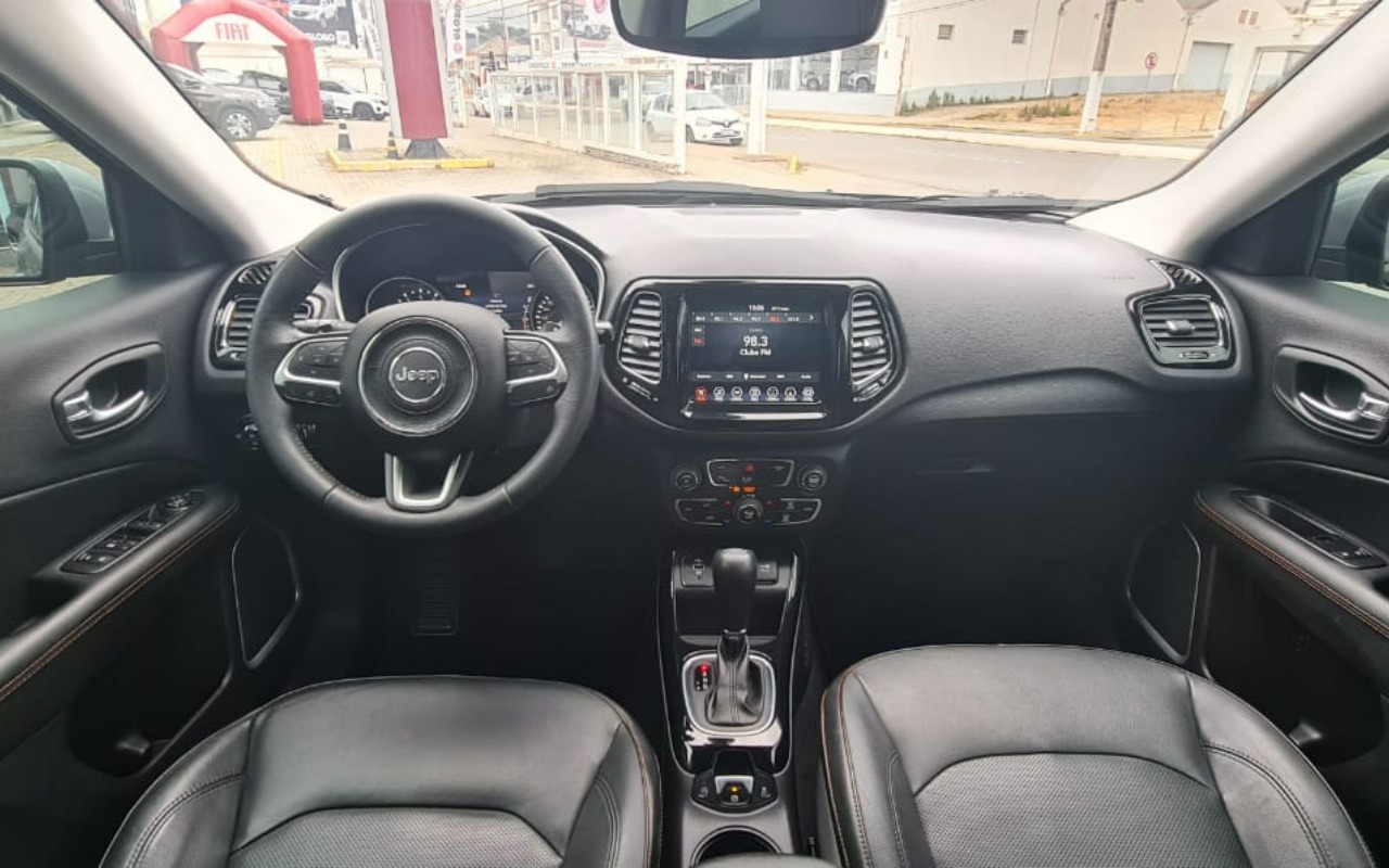 imagem-https://www.socarrao.com.br/sc-vehicle-images-prod/2279739/1782269842705-V2hhdHNBcHAgSW1hZ2UgMjAyNi0wNi0yMyBhdCAyMy4xNi4zMCAoMikuanBlZw.jpeg