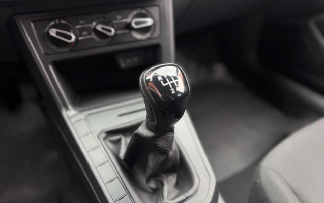 imagem-https://www.socarrao.com.br/sc-vehicle-images-prod/2286773/1787253244437-8213002_9_B_656fee15ac.jpeg