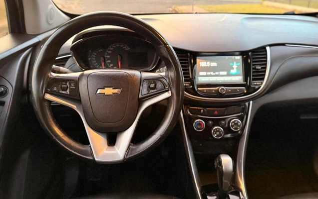 imagem-https://www.socarrao.com.br/sc-vehicle-images-prod/2286927/1782303767464-5_091939.jpg