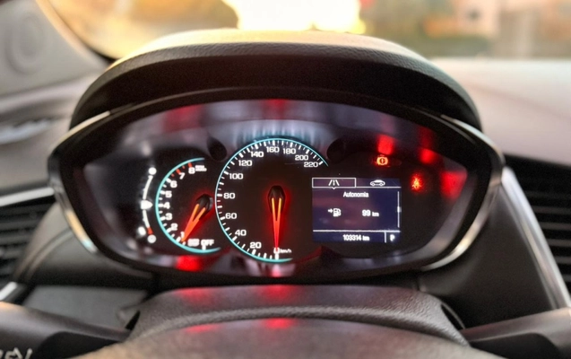 imagem-https://www.socarrao.com.br/sc-vehicle-images-prod/2286927/1782303767468-9_091940.jpg