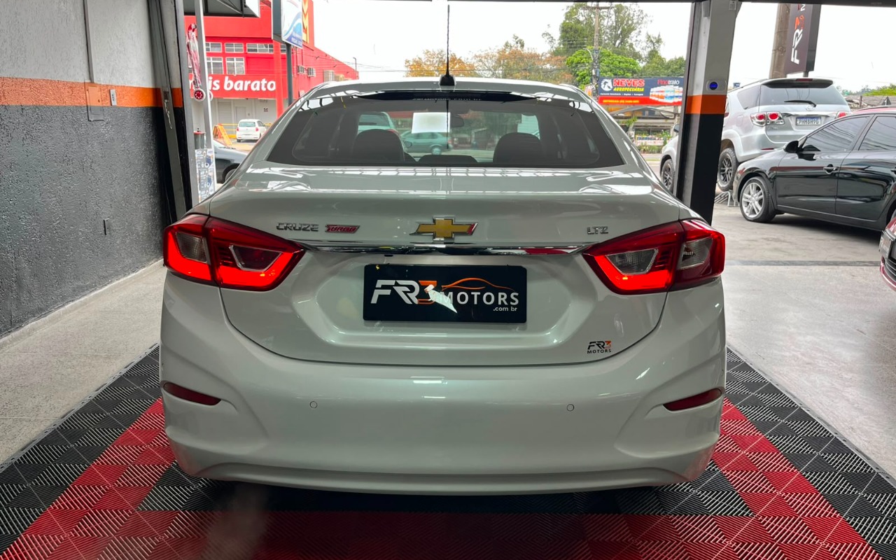 imagem-https://www.socarrao.com.br/sc-vehicle-images-prod/2287332/1782305542415-V2hhdHNBcHAgSW1hZ2UgMjAyNi0wNi0yMCBhdCAxMi4zOS4zMiAoMykuanBlZw.jpeg