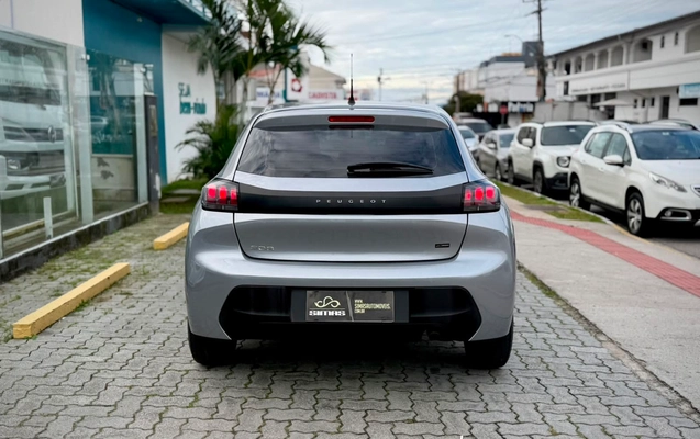 imagem-https://www.socarrao.com.br/sc-vehicle-images-prod/2287557/1782306674910-e80a0d3b-db27-4cd7-9a0c-66af233690a9.jpg