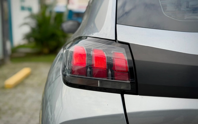 imagem-https://www.socarrao.com.br/sc-vehicle-images-prod/2287557/1782306674937-c350c3ac-fc06-4129-86bb-1689b9b9808d.jpg