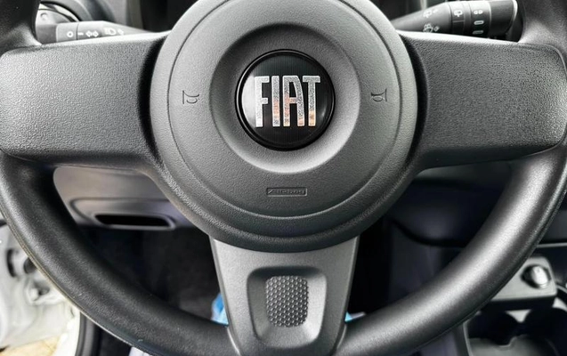 imagem-https://www.socarrao.com.br/sc-vehicle-images-prod/2287762/1789073969656-8200108_14_B_f42f883fc2.jpeg