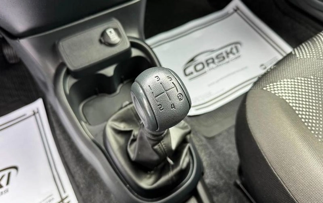 imagem-https://www.socarrao.com.br/sc-vehicle-images-prod/2287762/1789073969662-8200108_4_B_4eed8bdd58.jpeg