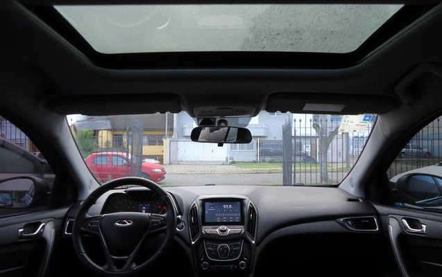 imagem-https://www.socarrao.com.br/sc-vehicle-images-prod/2287815/1789676569860-8145887_12_B_4d34417be6.jpeg