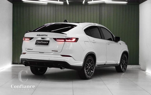 imagem-https://www.socarrao.com.br/sc-vehicle-images-prod/2287870/1791987069290-8180429_3_B_4bcc2640d7.jpeg