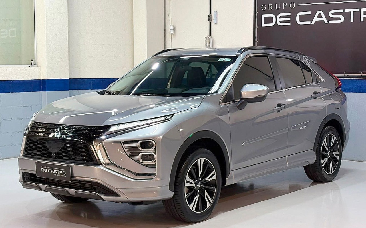 Mitsubishi Eclipse Cross HPE 1.5 16V TB 165cv Aut. na cor Prata em Curitiba / PR - 2287946